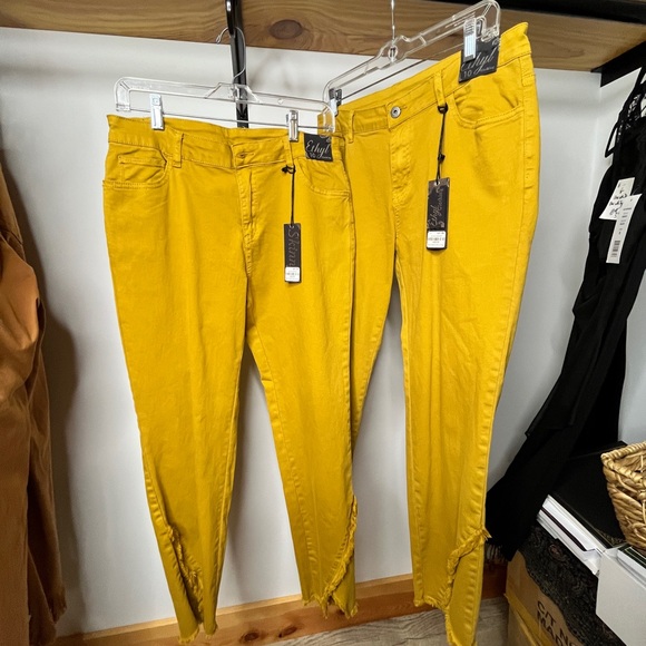 Women's Skinny Jeans in Mustard Yellow - Ethyl - Picture 5 of 16